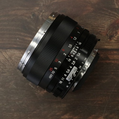 Carl zeiss planar 1 - zeiss, f/1.4